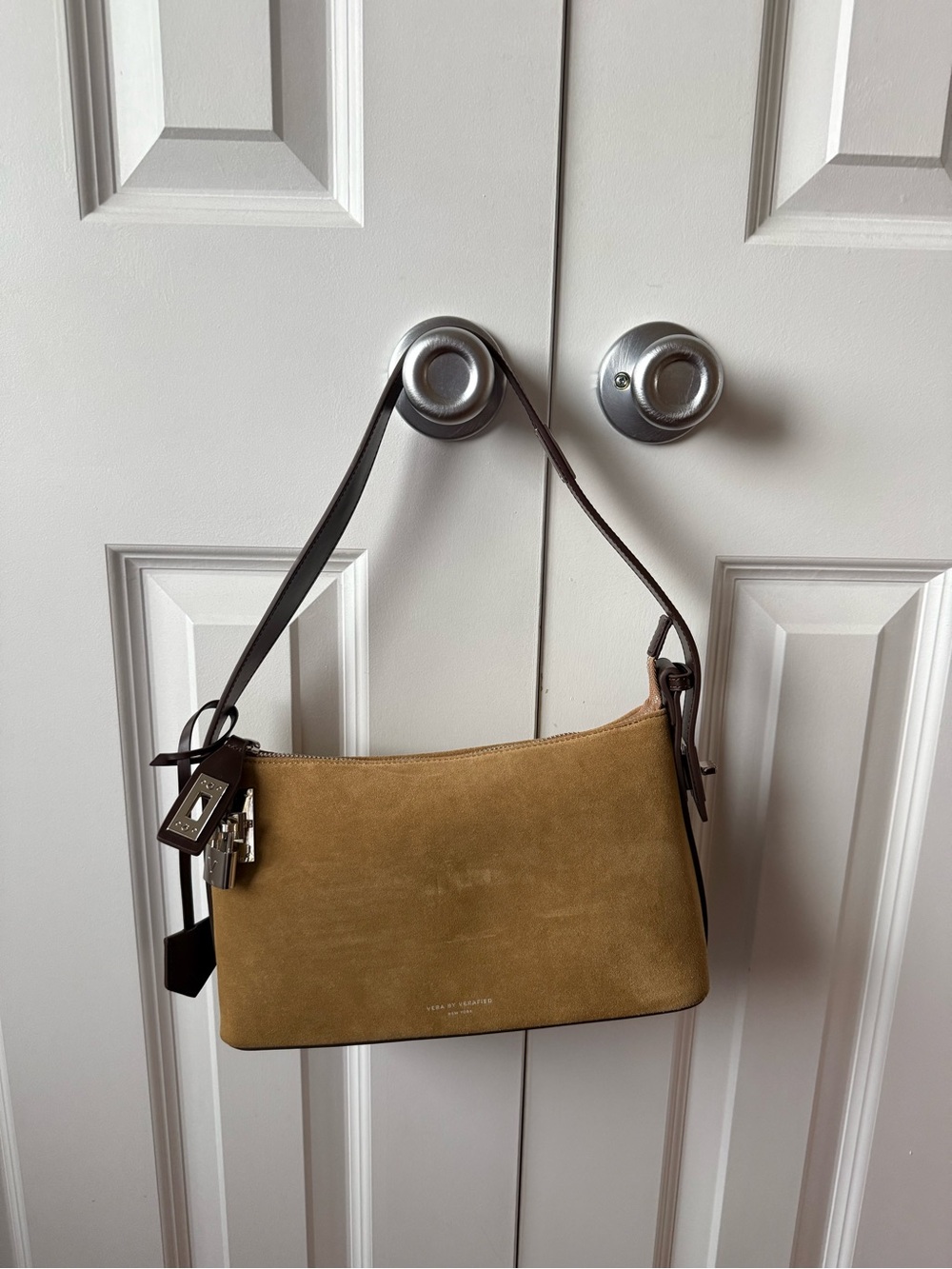 VERAFIED Suede Hobo Bag in Gold